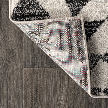Aisha Moroccan Triangle Geometric  Area Rug